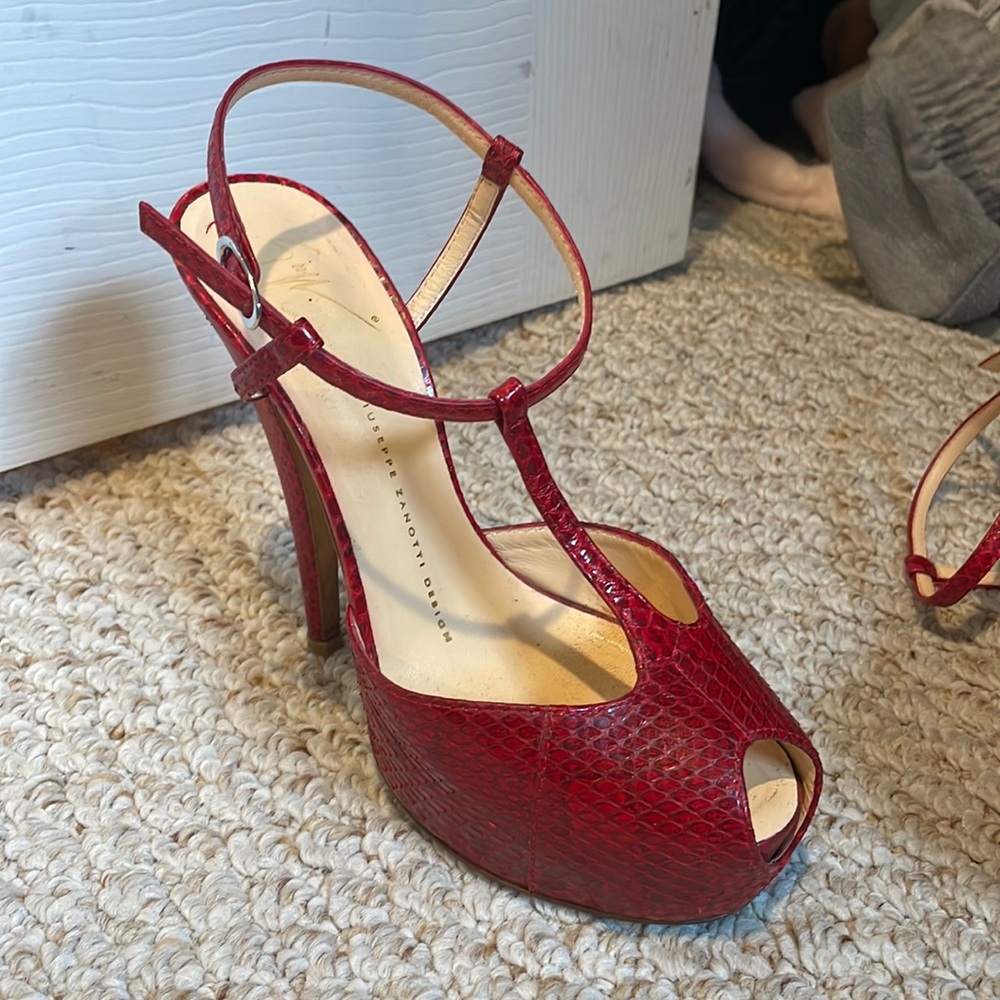 Giuseppe Zanotti red snakeskin platform peep toe heels.  Size 7.5 US / 37.5 EU
